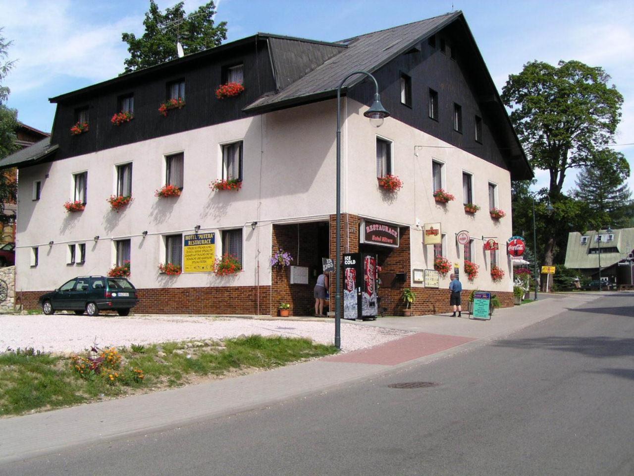 Hotel Anna Harrachov Ngoại thất bức ảnh